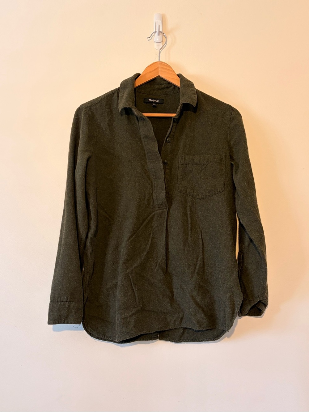 Madewell Classic Ex-Boyfriend Button-Back Shirt Green XXS